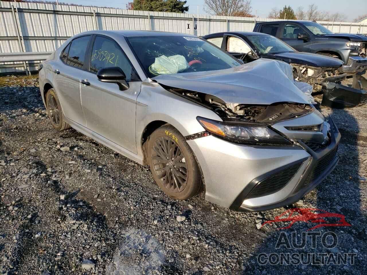 TOYOTA CAMRY 2021 - 4T1G11AKXMU405908