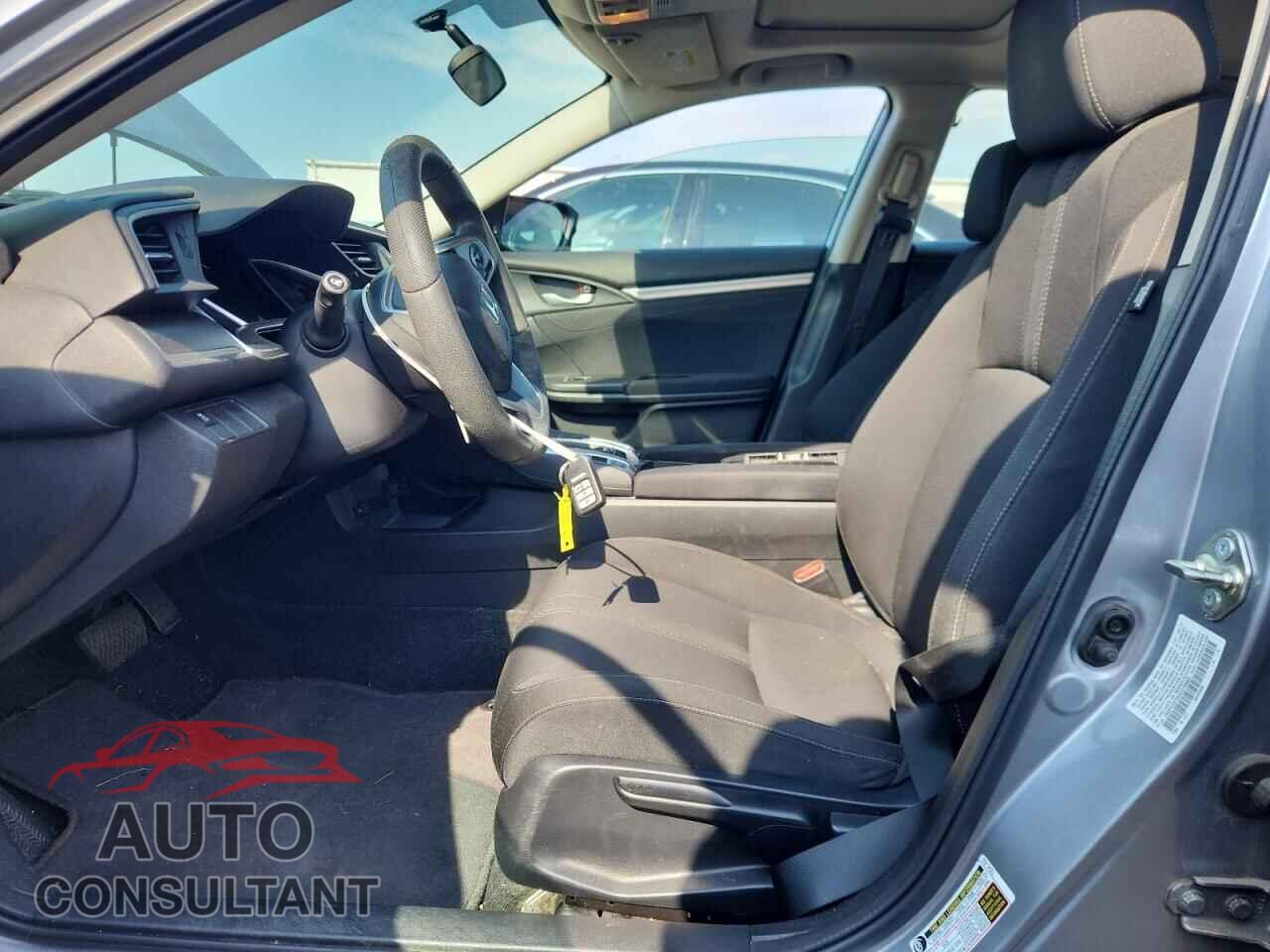 HONDA CIVIC 2017 - 19XFC2F78HE219583