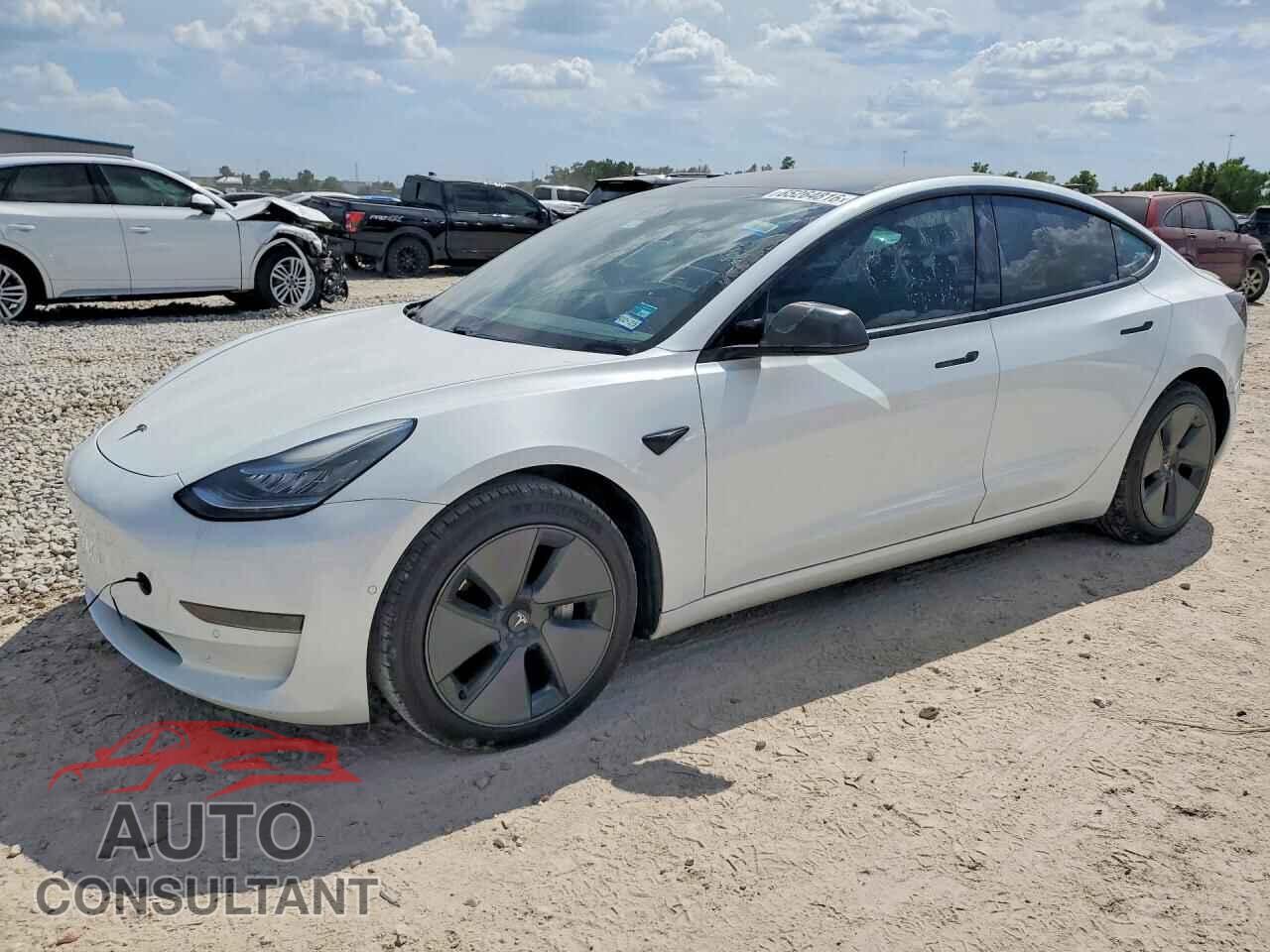 TESLA MODEL 3 2021 - 5YJ3E1EA5MF853720