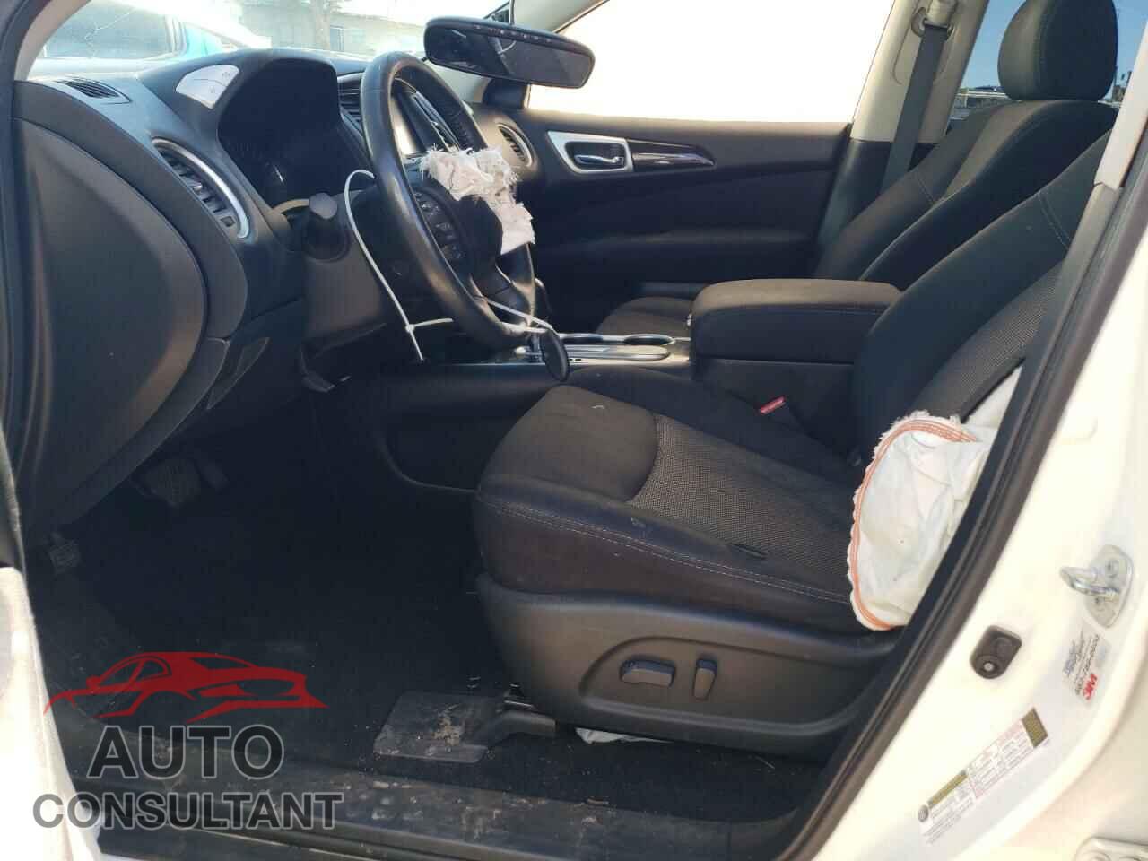 NISSAN PATHFINDER 2017 - 5N1DR2MN9HC653084