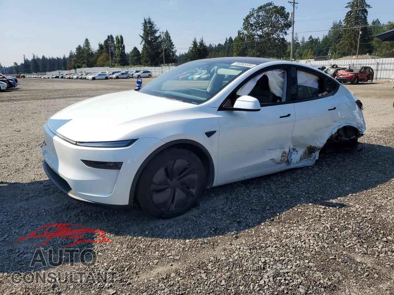 TESLA MODEL Y 2026 - 7SAYGDEDXTF459577
