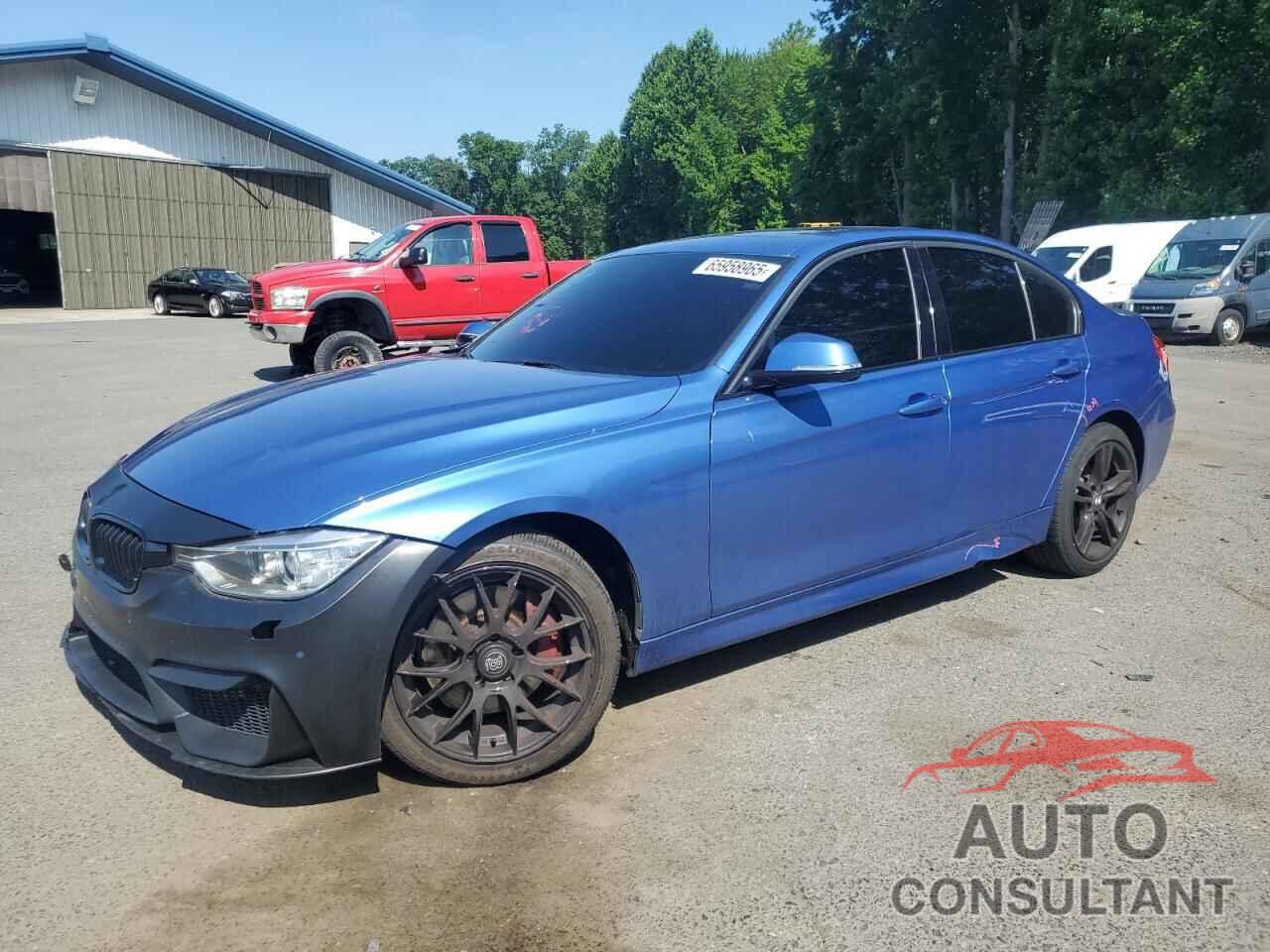BMW 3 SERIES 2013 - WBA3B9C5XDJ899000