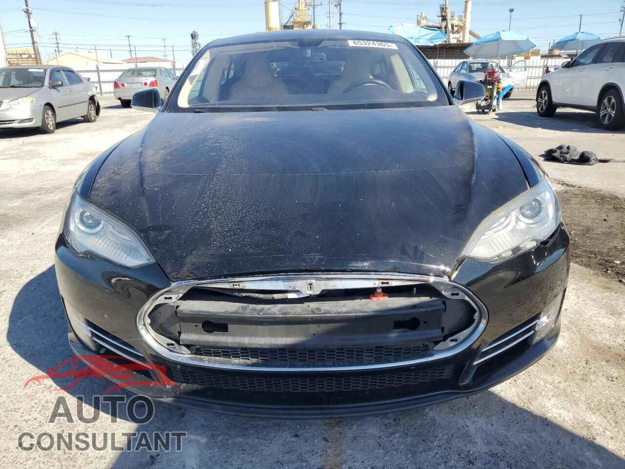 TESLA MODEL S 2013 - 5YJSA1CG5DFP11270
