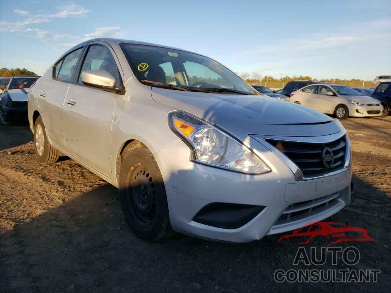NISSAN VERSA 2017 - 3N1CN7AP8HK438453
