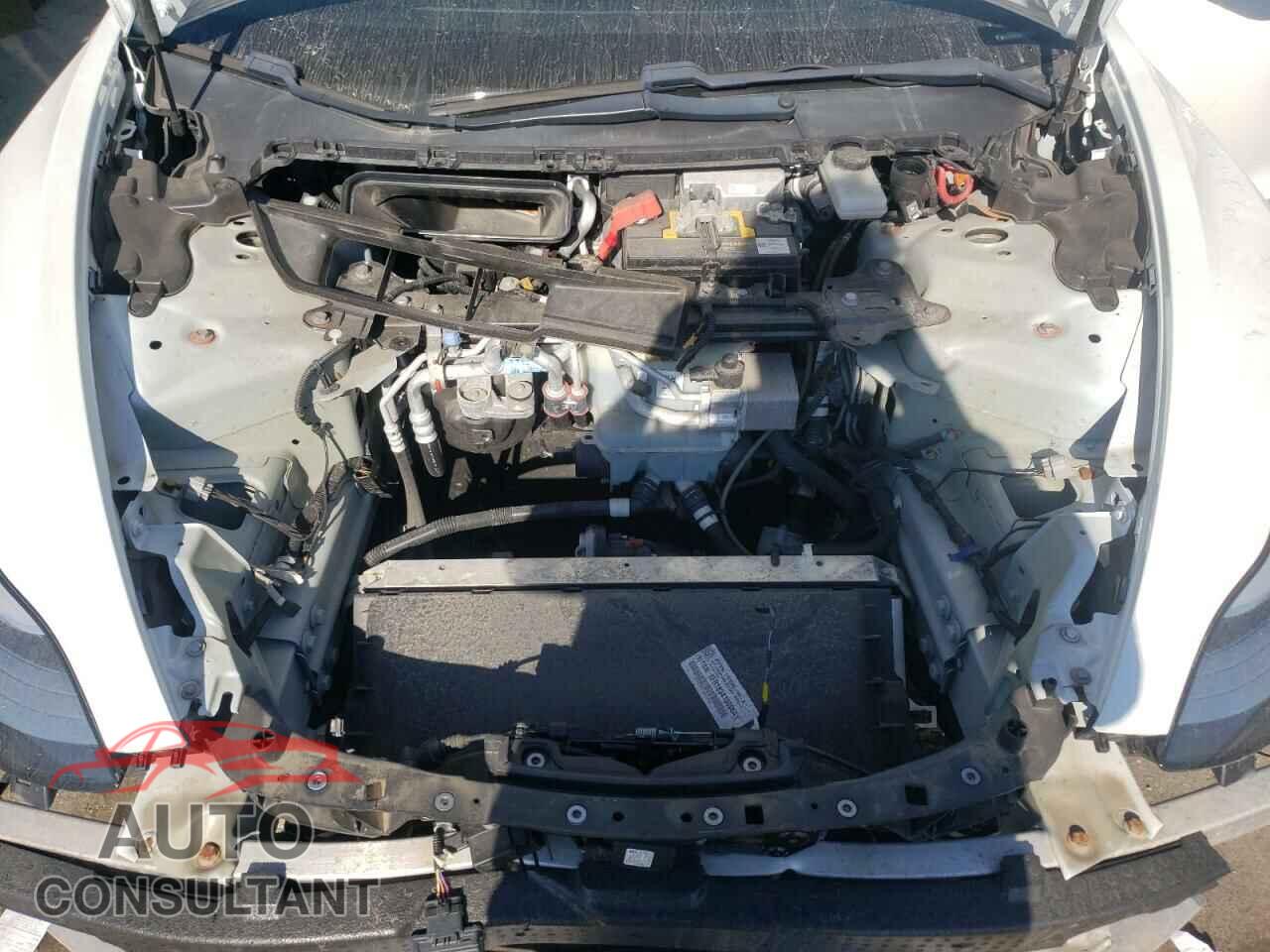 TESLA MODEL 3 2018 - 5YJ3E1EA7JF155511