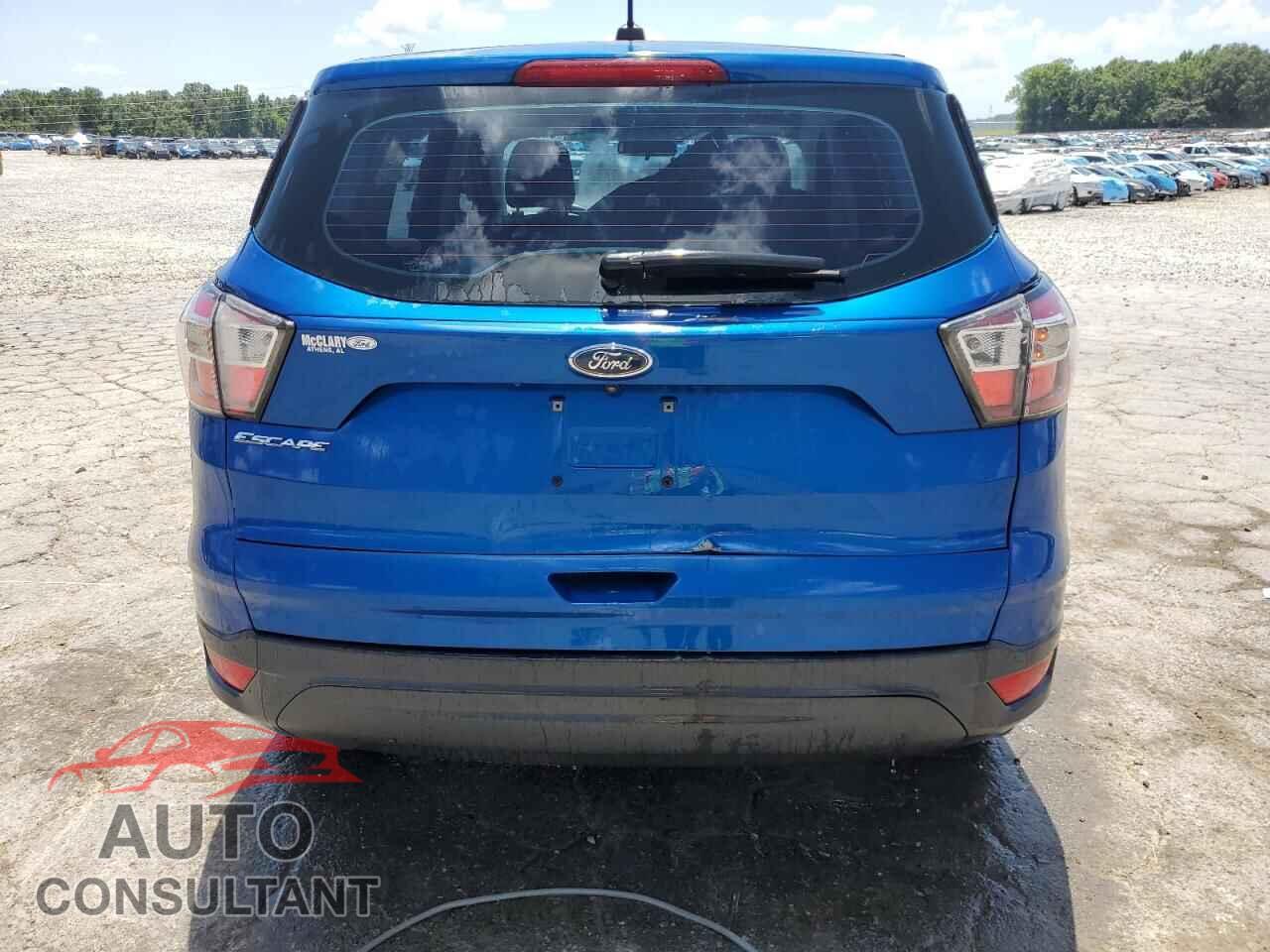 FORD ESCAPE 2017 - 1FMCU0F70HUB35727