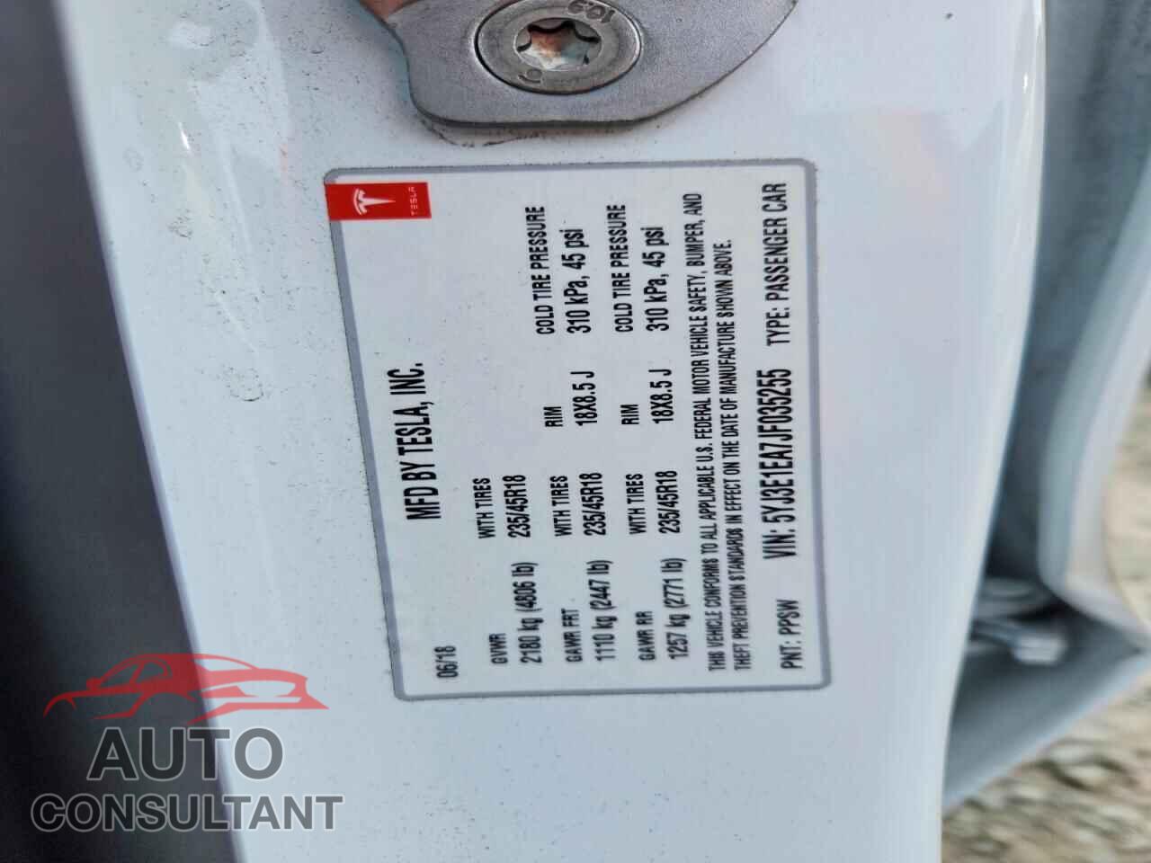 TESLA MODEL 3 2018 - 5YJ3E1EA7JF035255
