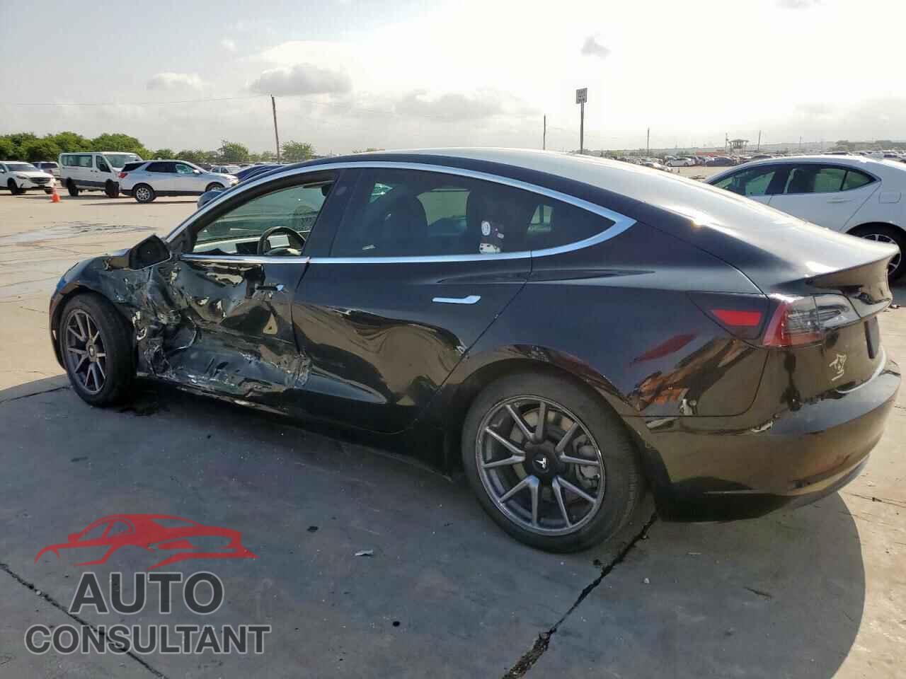 TESLA MODEL 3 2019 - 5YJ3E1EB9KF477271