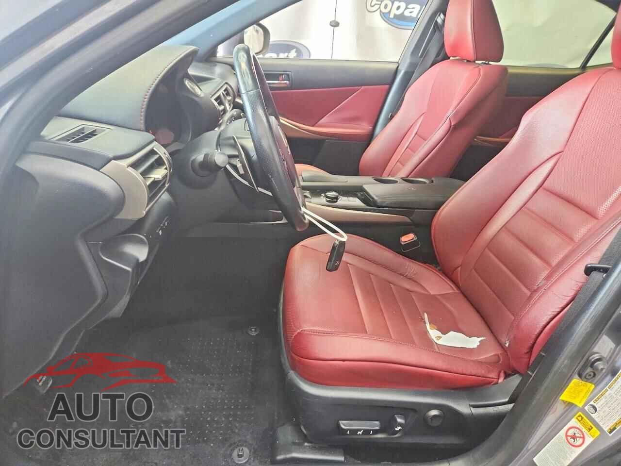 LEXUS IS 2014 - JTHBE1D22E5014096