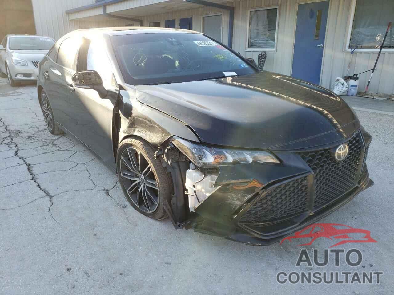 TOYOTA AVALON 2019 - 4T1BZ1FB5KU017154