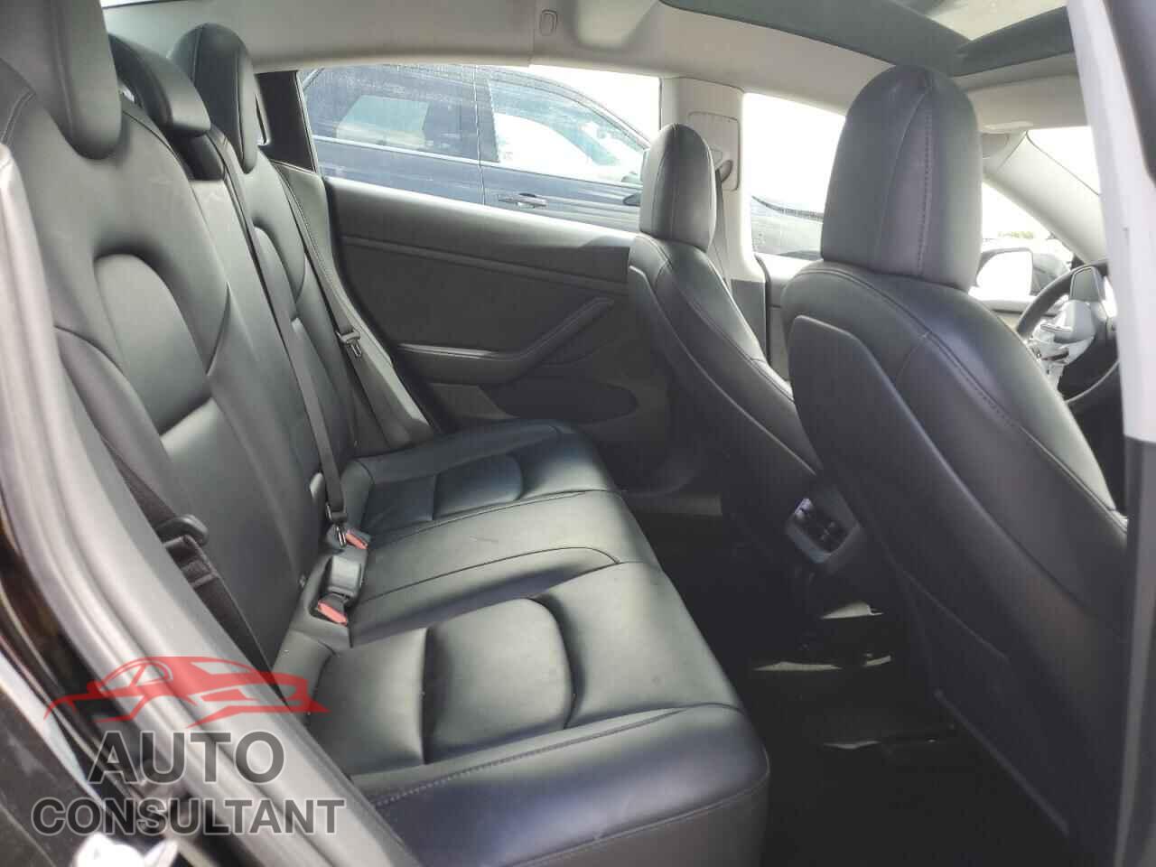 TESLA MODEL 3 2022 - 5YJ3E1EA4NF369264
