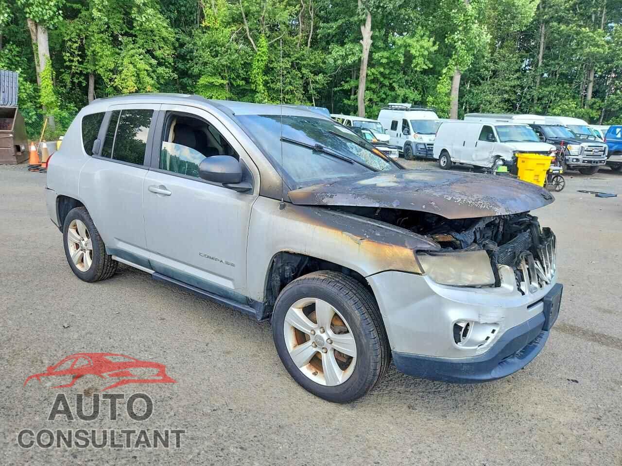 JEEP COMPASS 2011 - 1J4NF1FB9BD251933