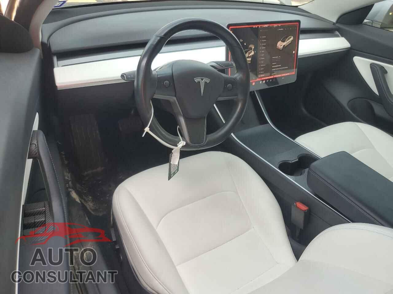 TESLA MODEL 3 2018 - 5YJ3E1EB5JF074838