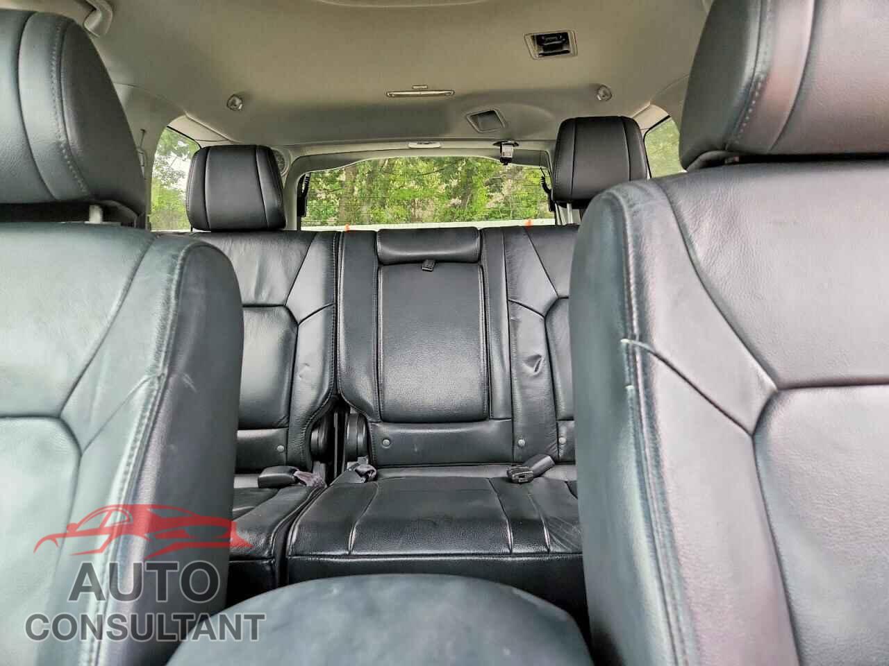 HONDA PILOT 2015 - 5FNYF4H97FB048956