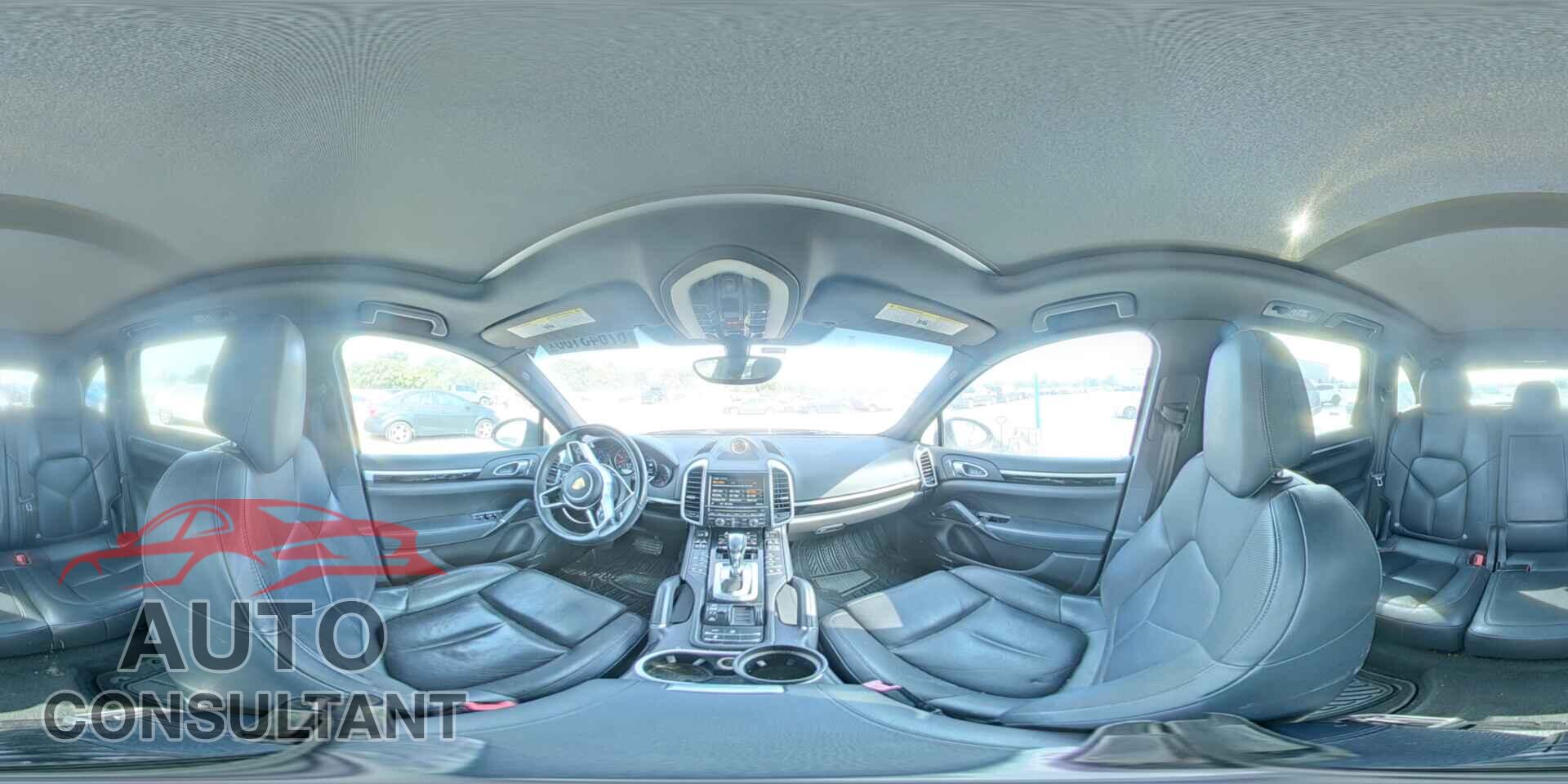 PORSCHE CAYENNE 2016 - WP1AA2A28GKA10737