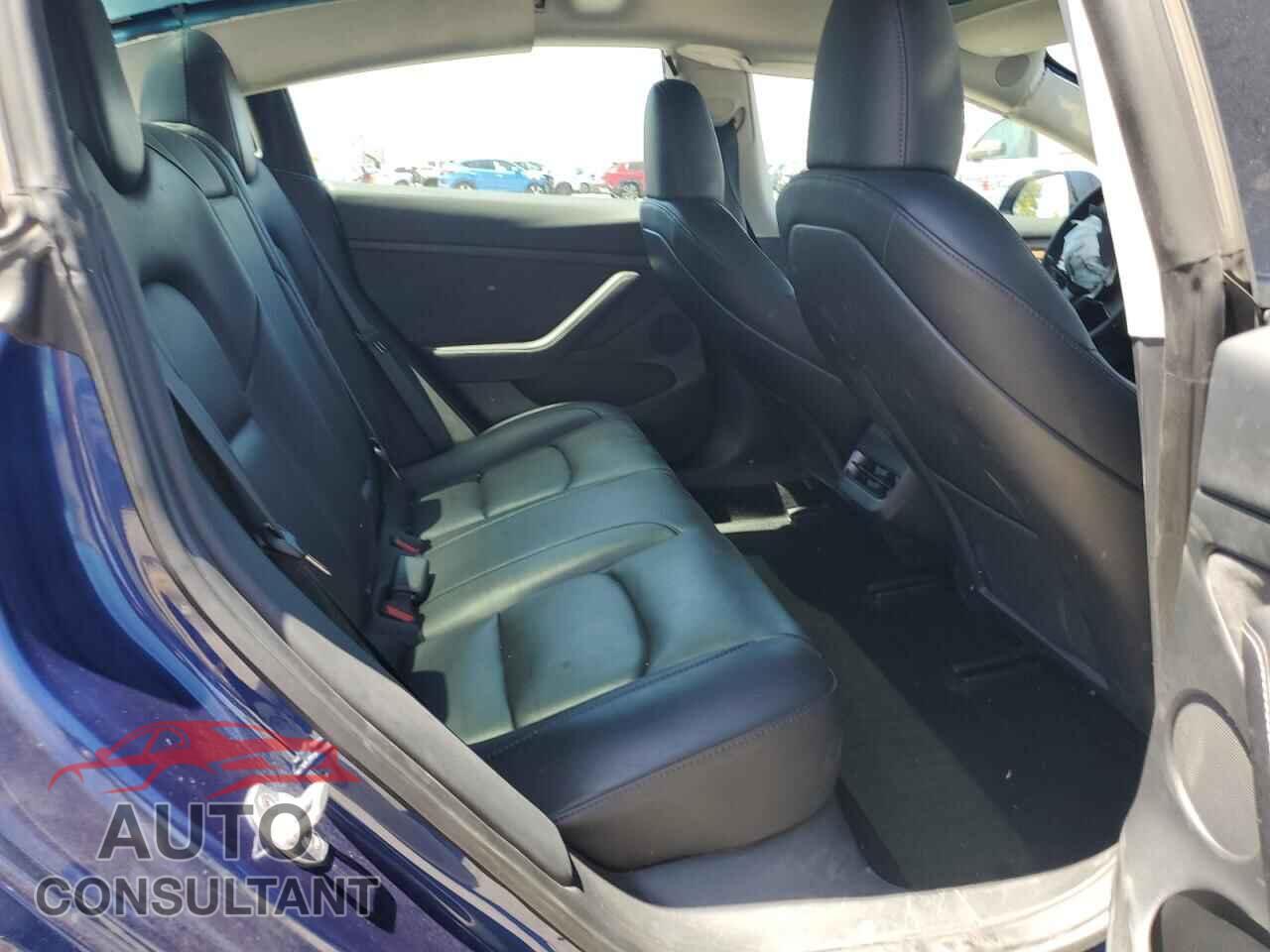 TESLA MODEL 3 2023 - 5YJ3E1EA6PF490977