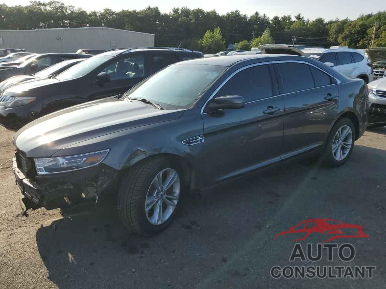 FORD TAURUS 2019 - 1FAHP2E85KG110213