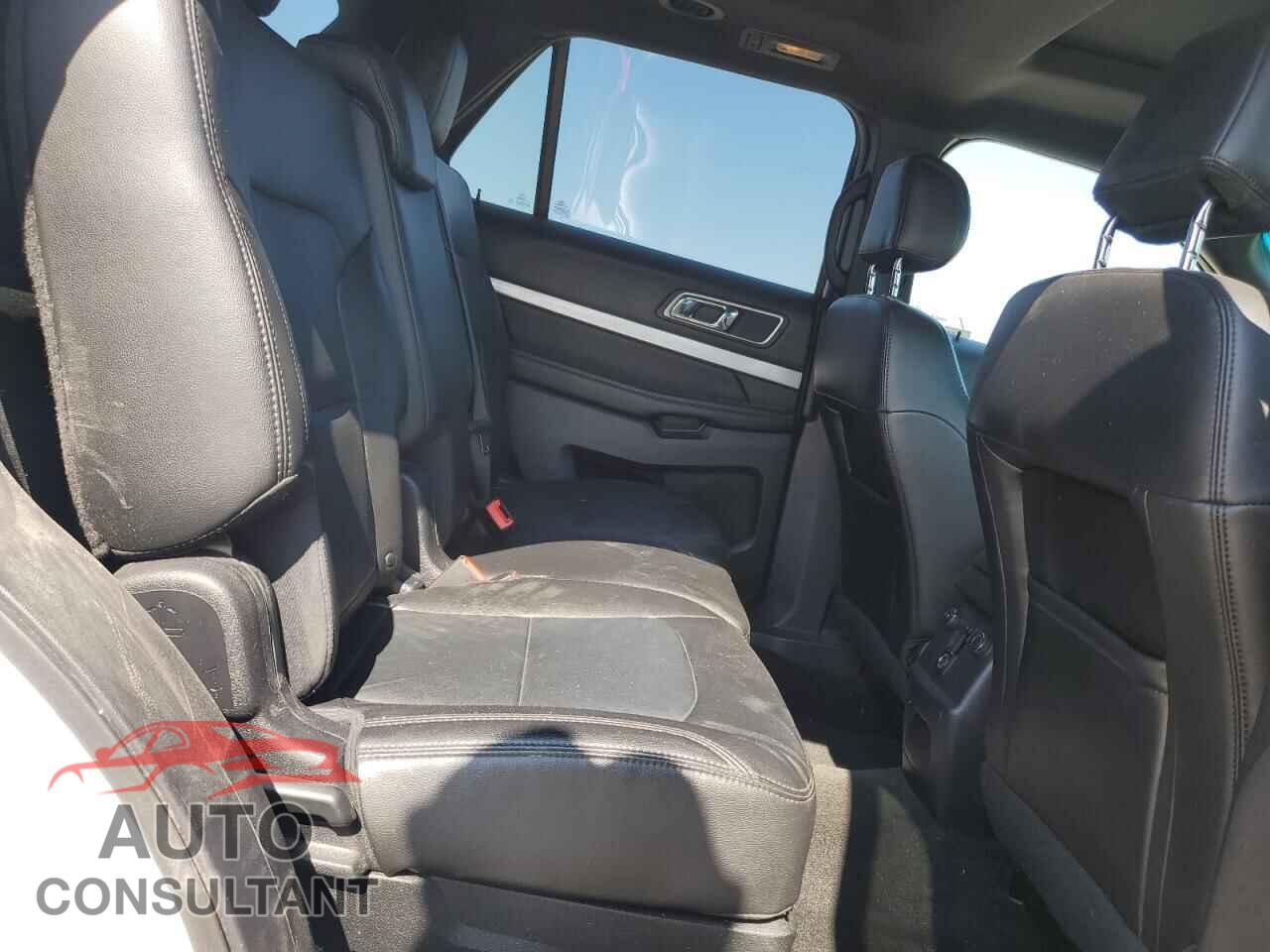 FORD EXPLORER 2017 - 1FM5K8D81HGA02613