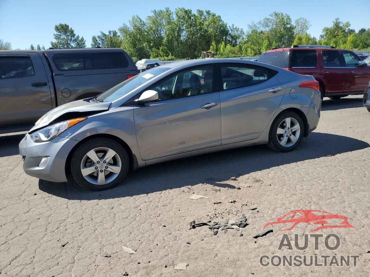 HYUNDAI ELANTRA 2013 - KMHDH4AE4DU562845