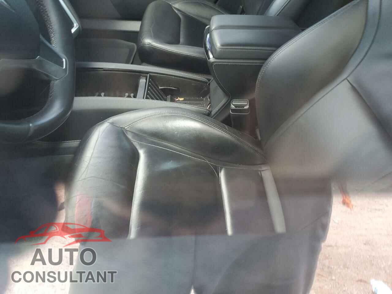 TESLA MODEL S 2015 - 5YJSA1H24FF094413