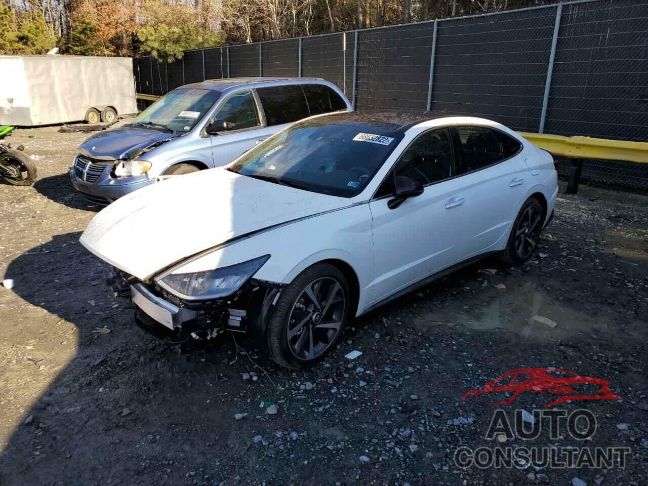 HYUNDAI SONATA 2023 - KMHL44J26PA263196