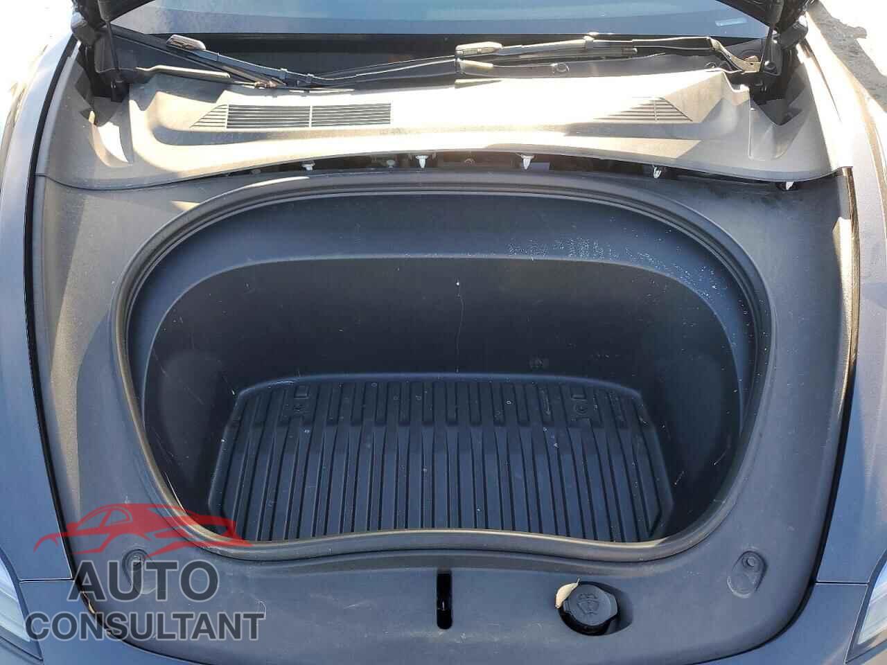 TESLA MODEL 3 2024 - 5YJ3E1ET7RF846826