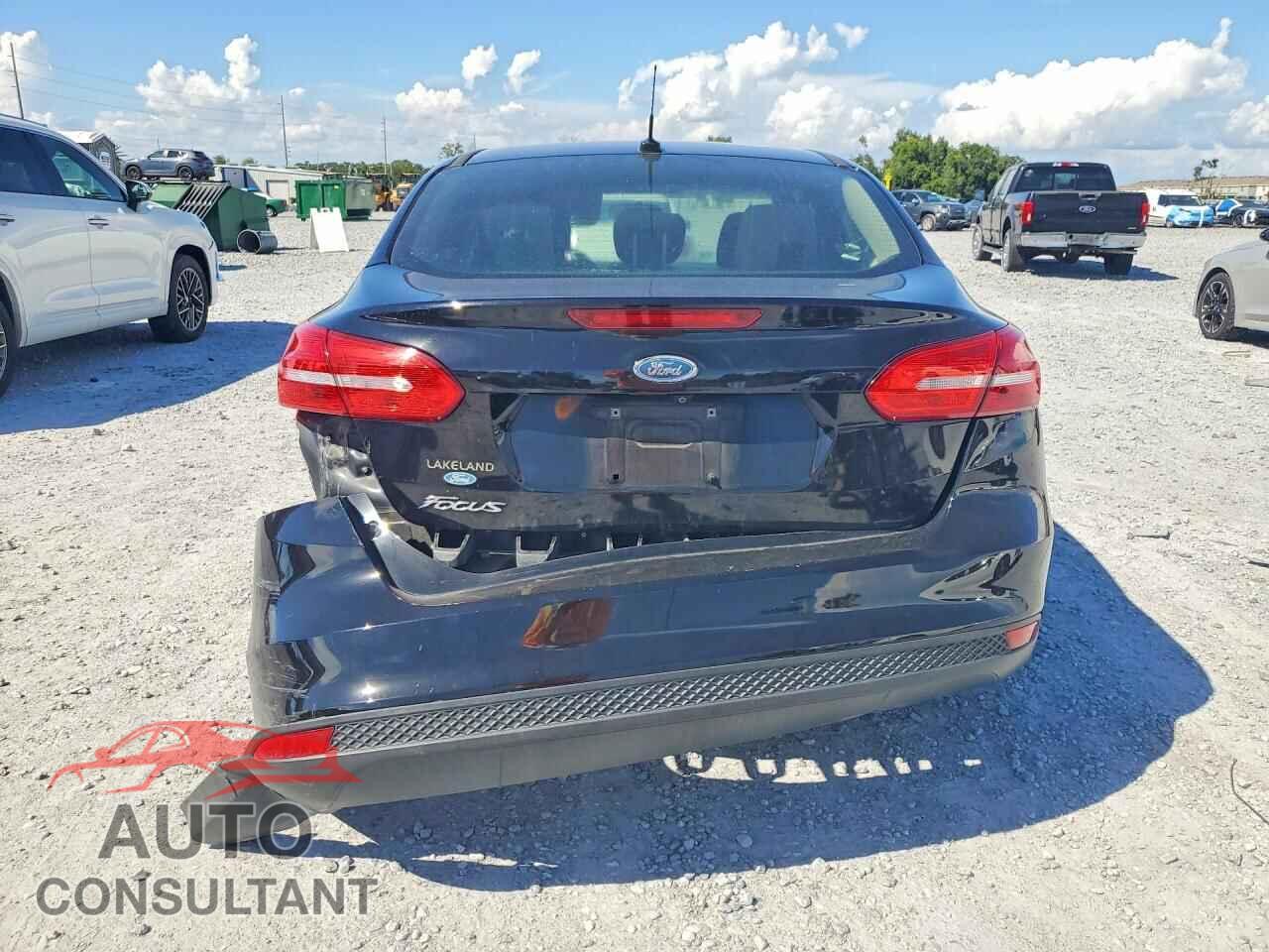 FORD FOCUS 2018 - 1FADP3E2XJL243152