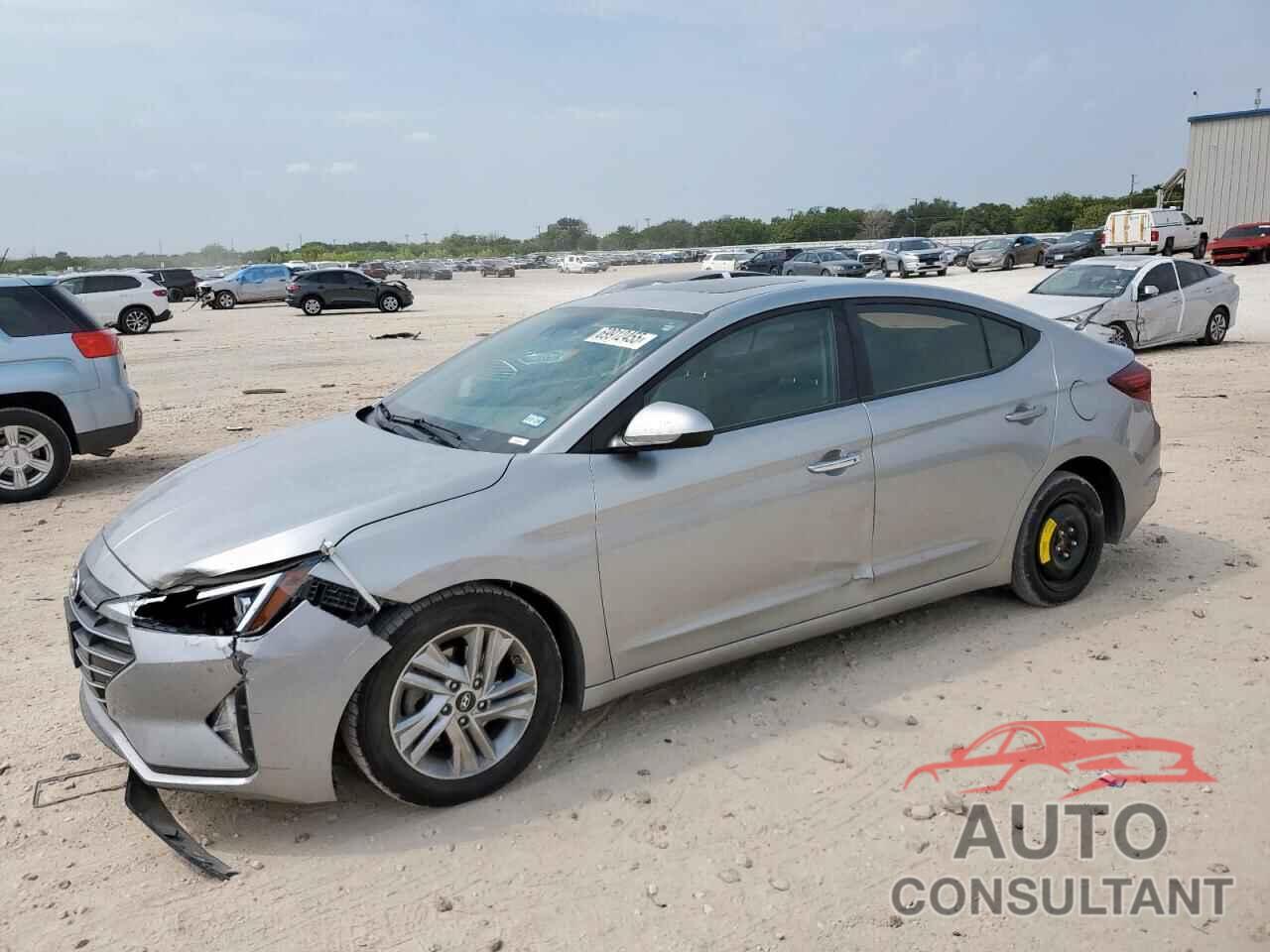 HYUNDAI ELANTRA 2020 - 5NPD84LF0LH575742