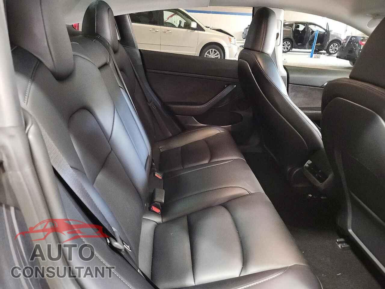 TESLA MODEL 3 2023 - 5YJ3E1EA7PF570496