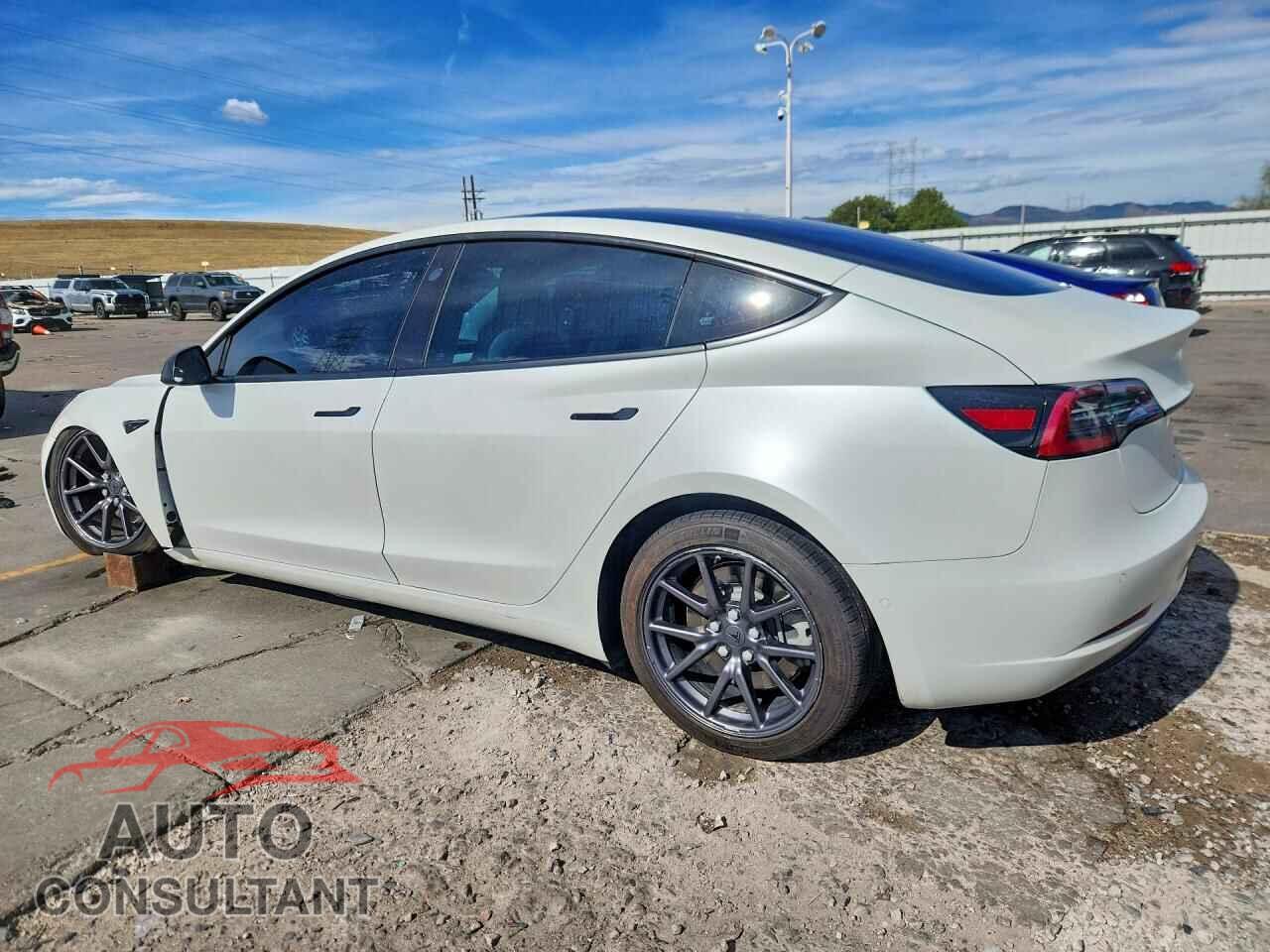 TESLA MODEL 3 2018 - 5YJ3E1EB9JF134829