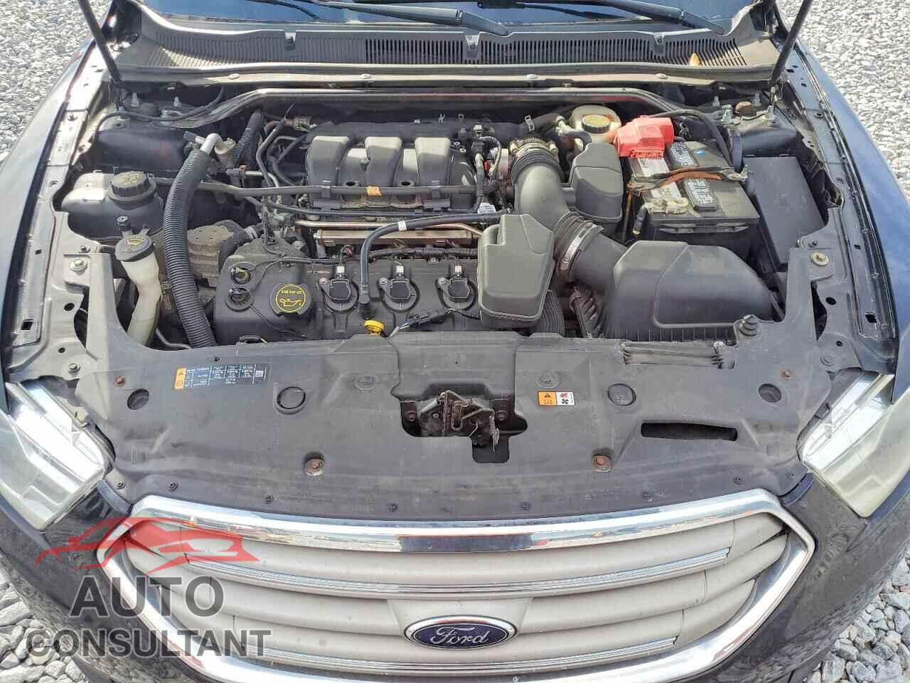 FORD TAURUS 2017 - 1FAHP2E85HG120071