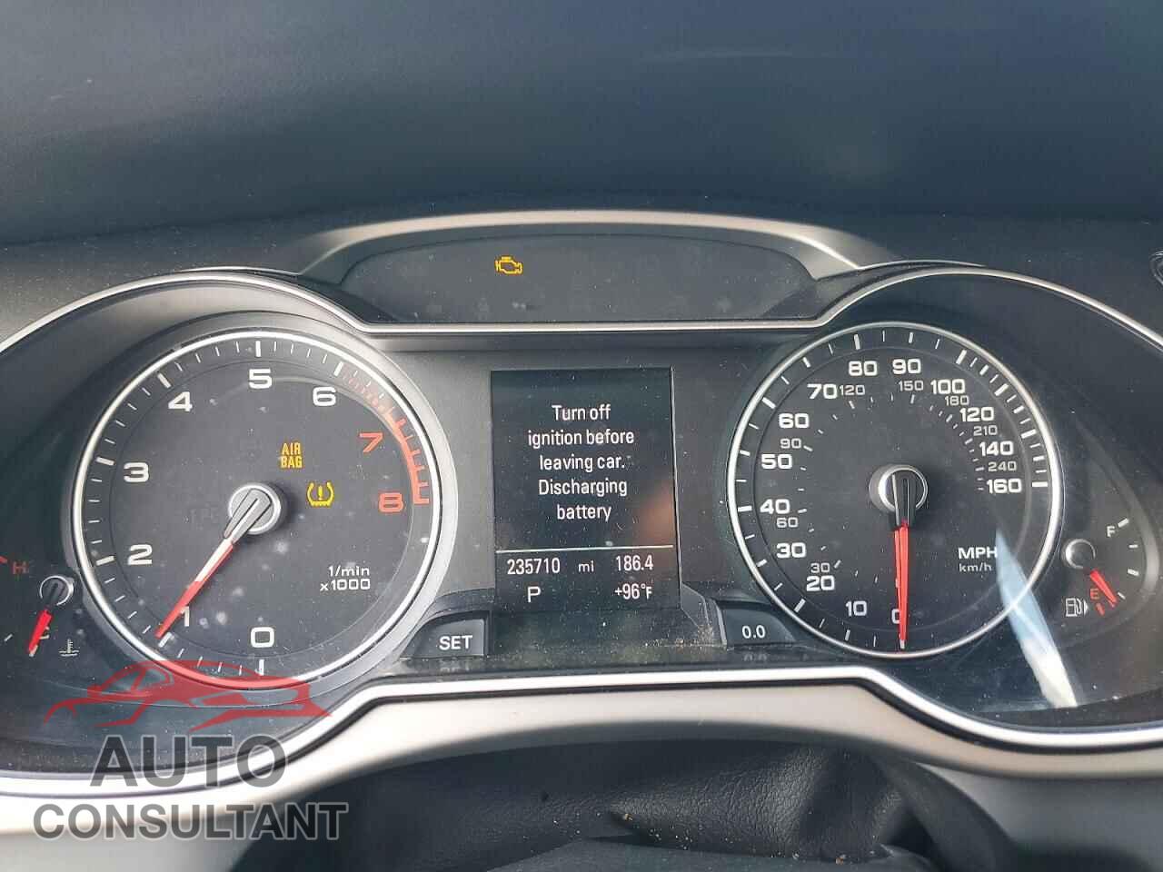 AUDI A4 2013 - WAUBFAFL0DA162089