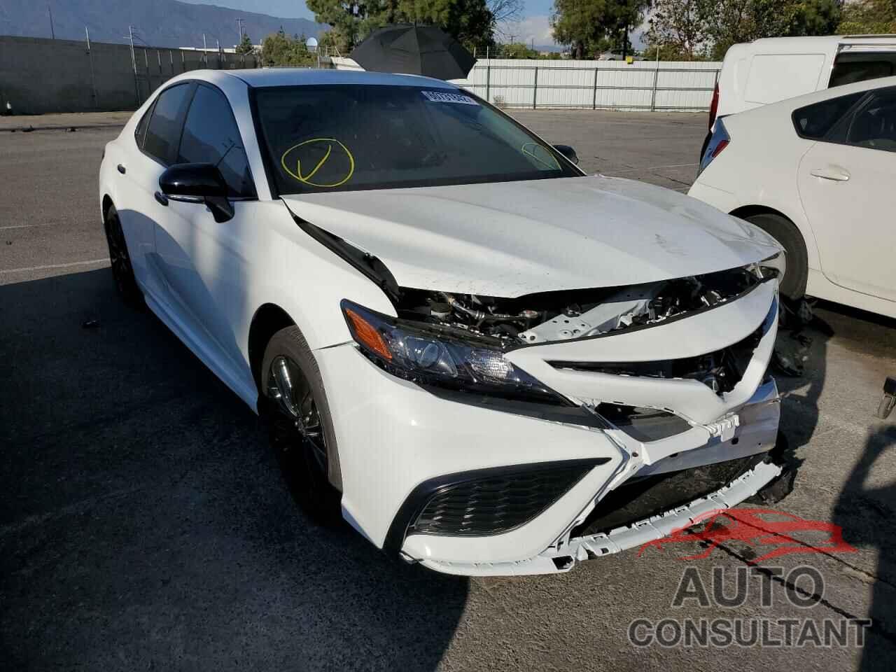TOYOTA CAMRY 2022 - 4T1G11AK4NU058755