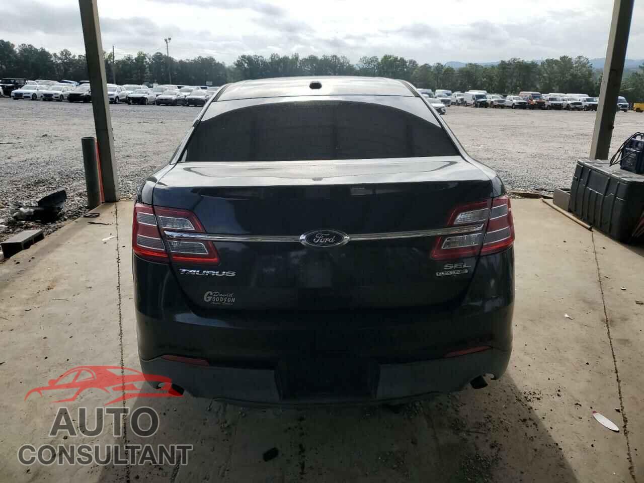 FORD TAURUS 2013 - 1FAHP2E8XDG168532