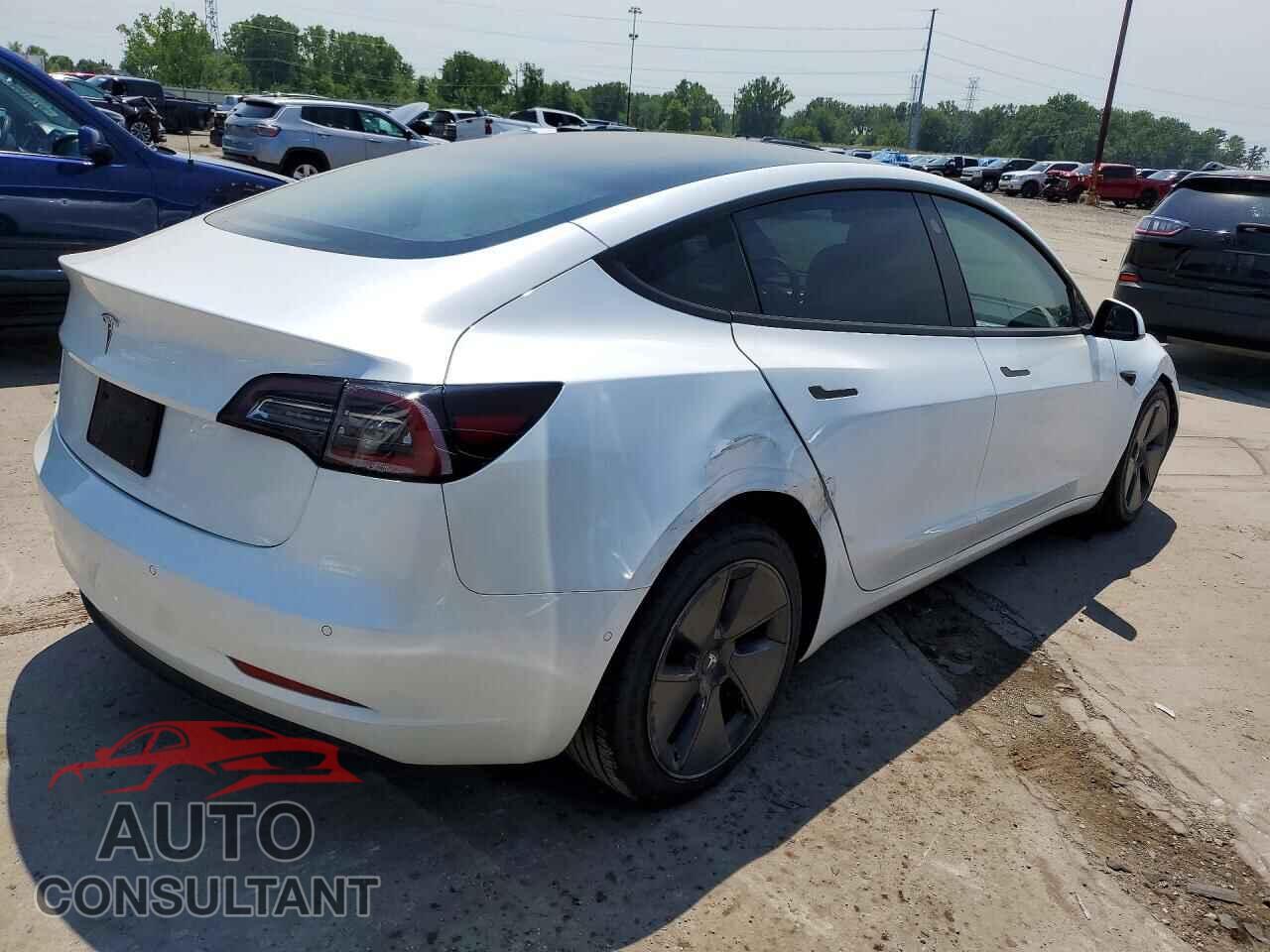 TESLA MODEL 3 2021 - 5YJ3E1EA8MF028156