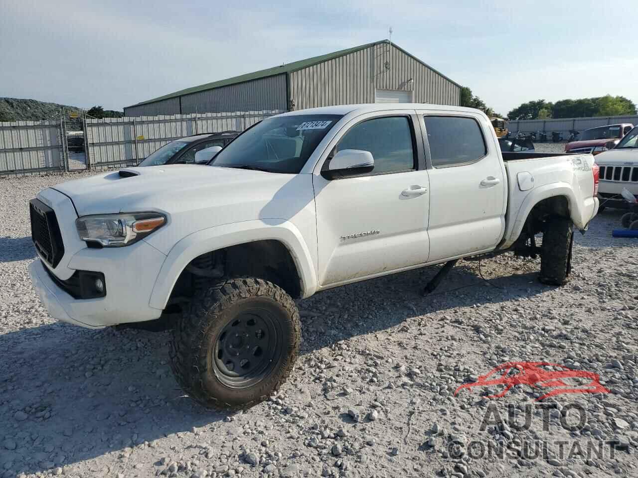 TOYOTA TACOMA 2017 - 5TFCZ5AN3HX075028