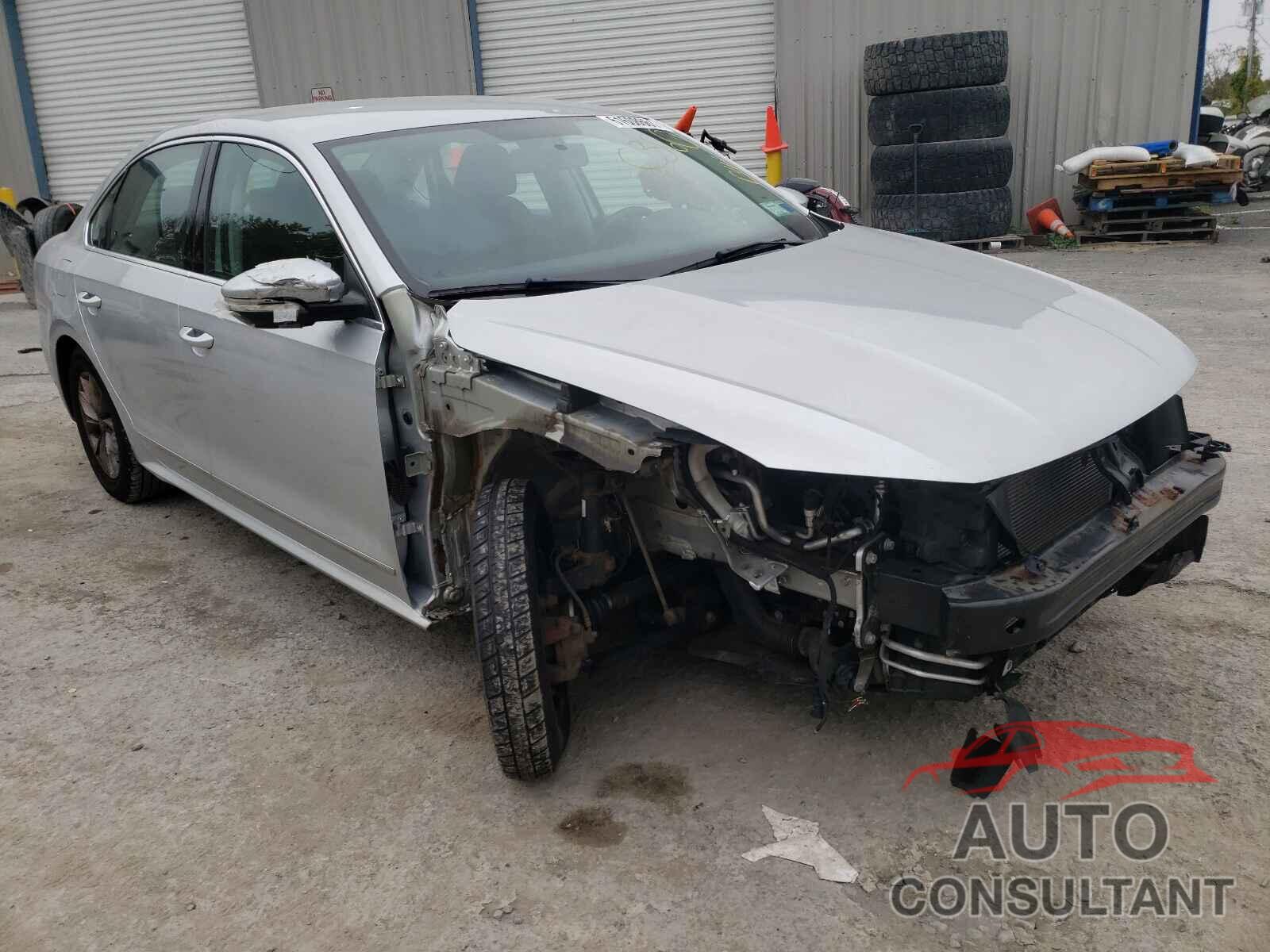 VOLKSWAGEN PASSAT 2016 - 1VWAT7A31GC004951