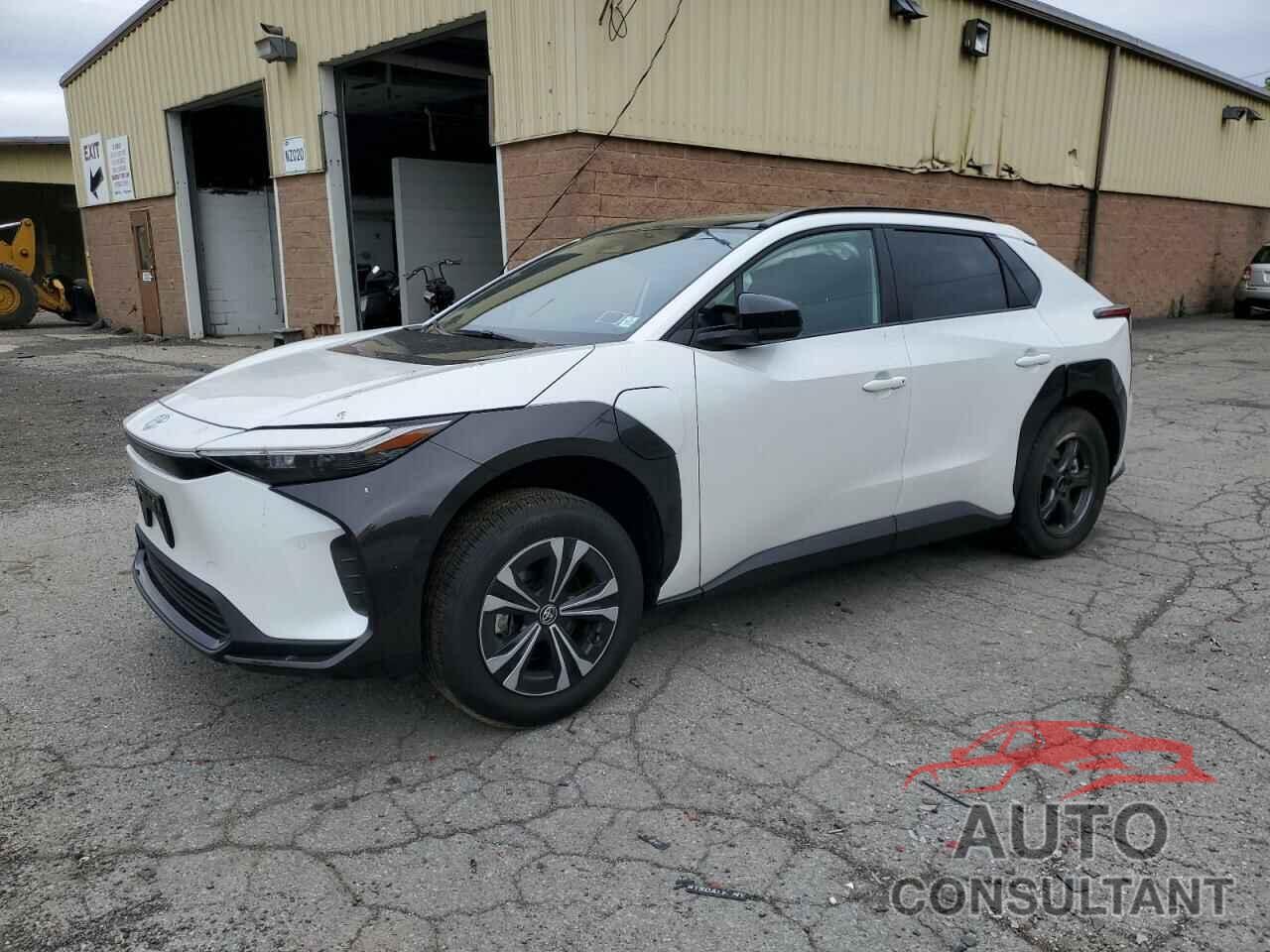 TOYOTA BZ4X XLE 2024 - JTMABACA2RA087660