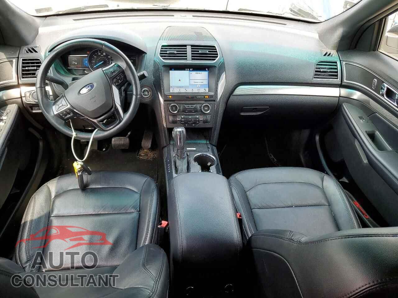 FORD EXPLORER 2018 - 1FM5K8DH2JGA53852