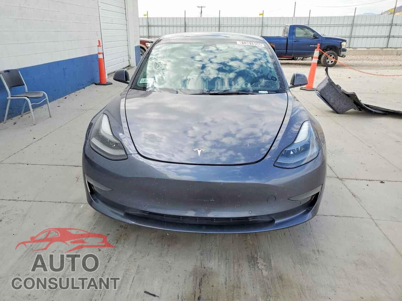 TESLA MODEL 3 2022 - 5YJ3E1EA7NF372482