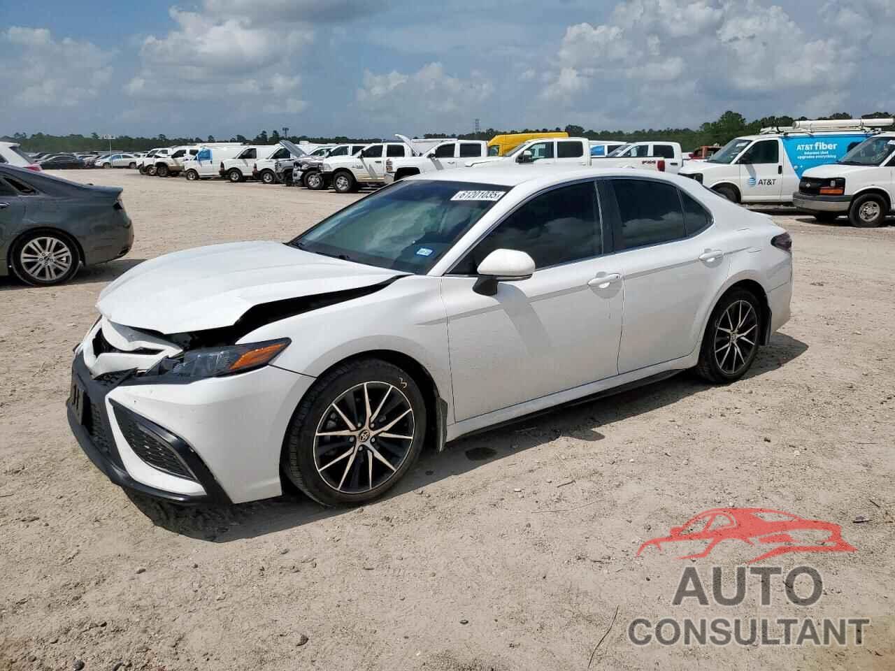 TOYOTA CAMRY 2024 - 4T1G11AK6RU897229