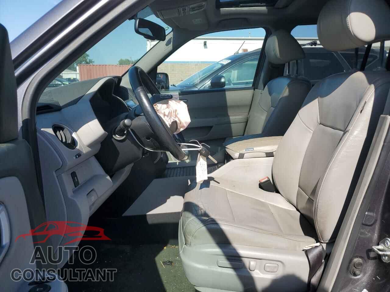HONDA PILOT 2015 - 5FNYF4H57FB014612