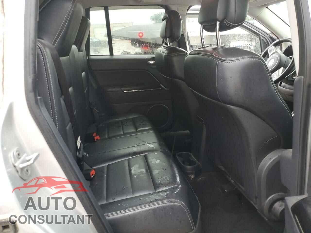 JEEP COMPASS 2011 - 1J4NF5FB3BD257590