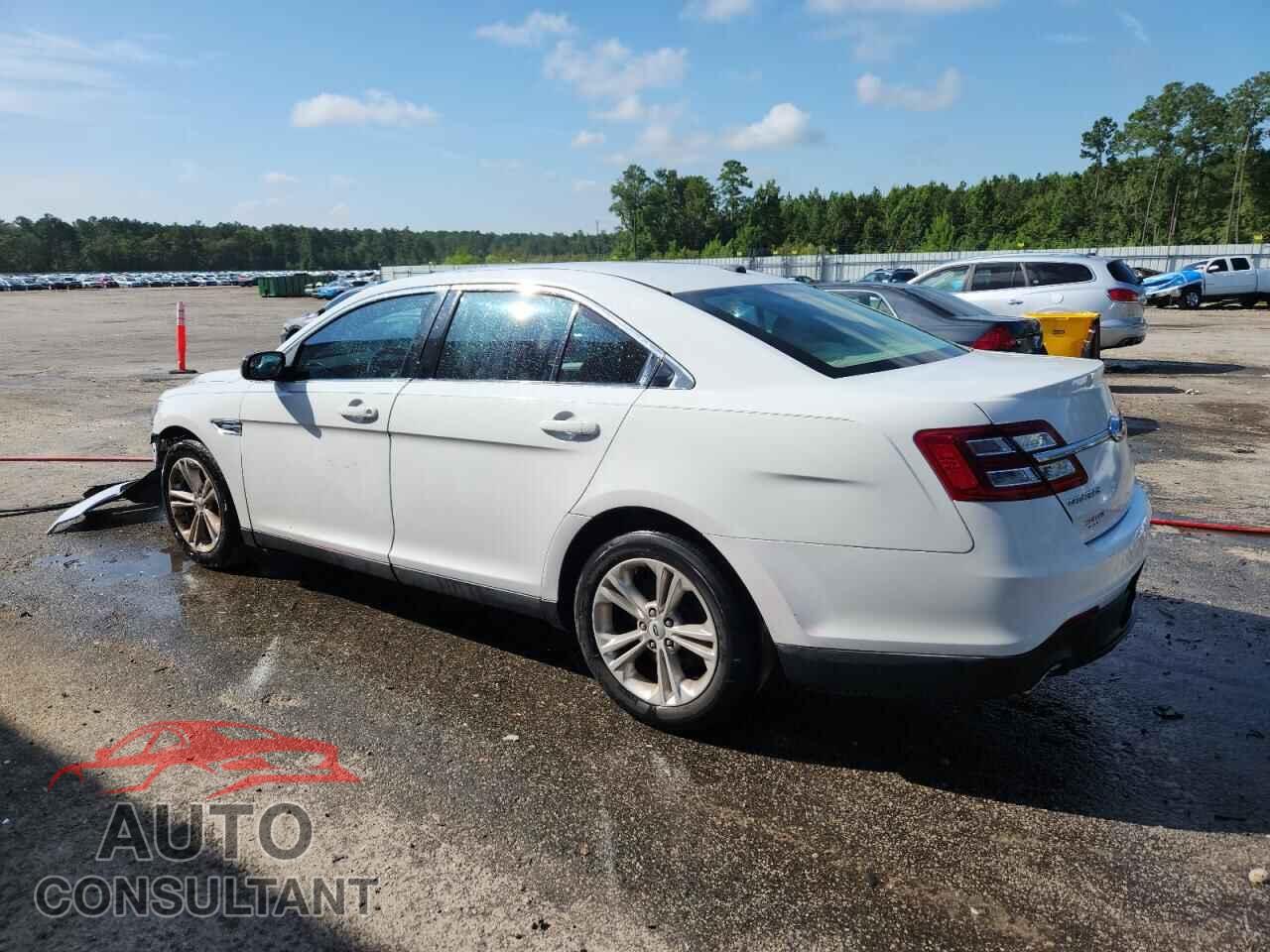 FORD TAURUS 2017 - 1FAHP2D88HG112211