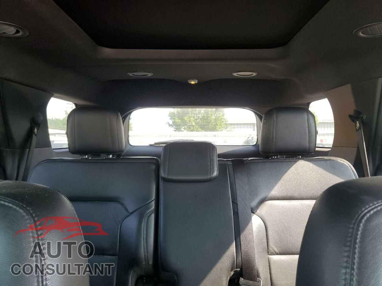 FORD EXPLORER 2017 - 1FM5K8D8XHGB73537