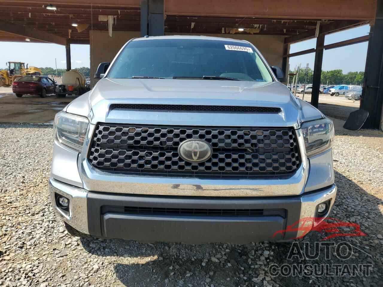 TOYOTA TUNDRA 2018 - 5TFUW5F11JX696180