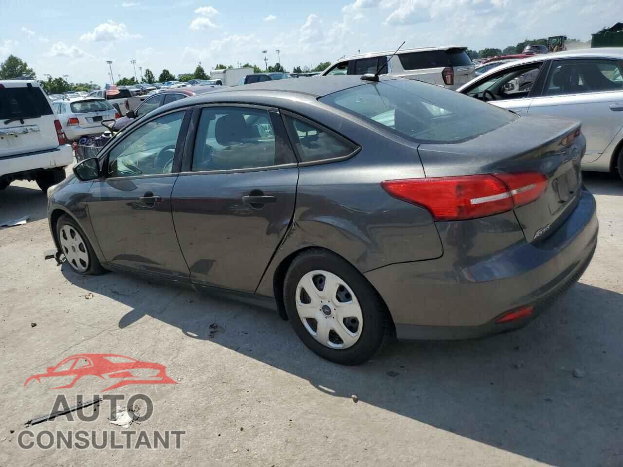 FORD FOCUS 2015 - 1FADP3E20FL248464
