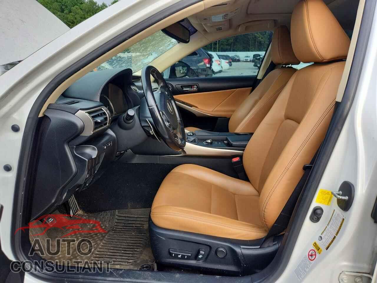 LEXUS IS 2016 - JTHCM1D22G5010656