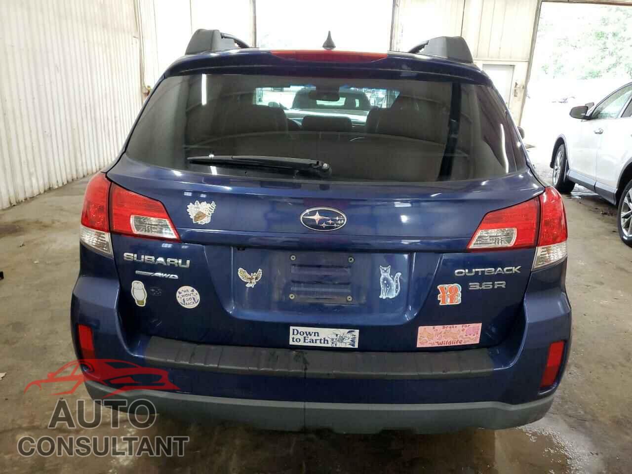 SUBARU OUTBACK 2011 - 4S4BRDKC8B2310879