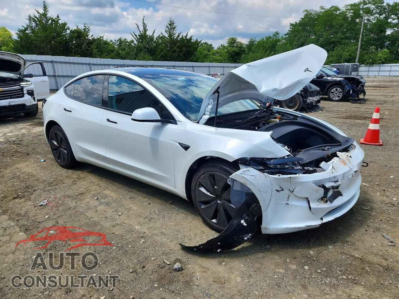 TESLA MODEL 3 2026 - 5YJ3E1EB2TF121214